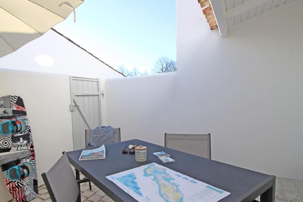 Le Clos Des Flots - La Plage La Flotte Exterior photo